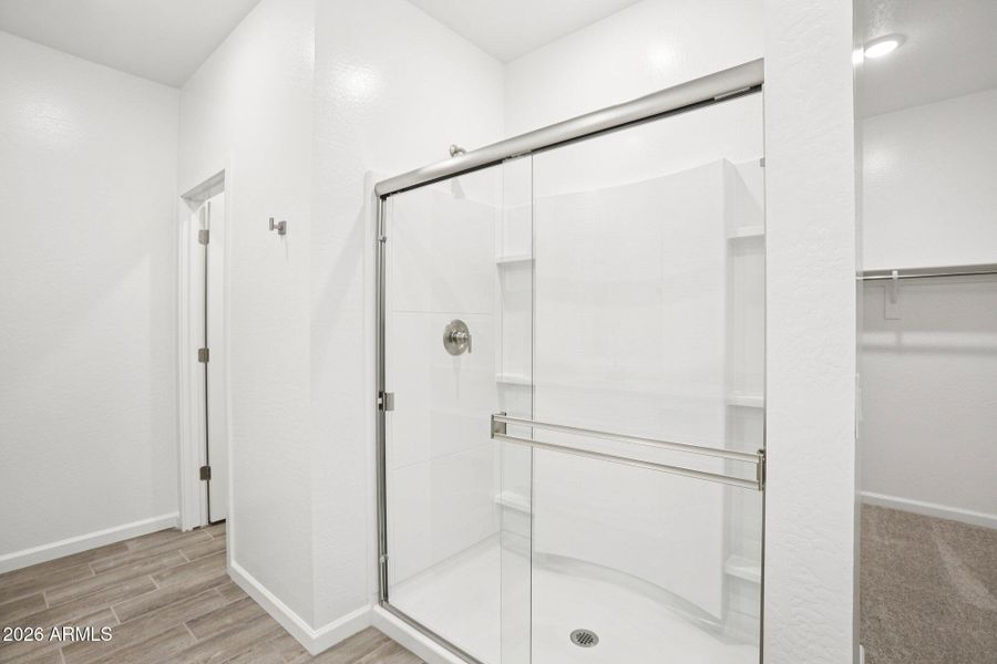 19-web-or-mls-W Pecan Wds-S1004-019