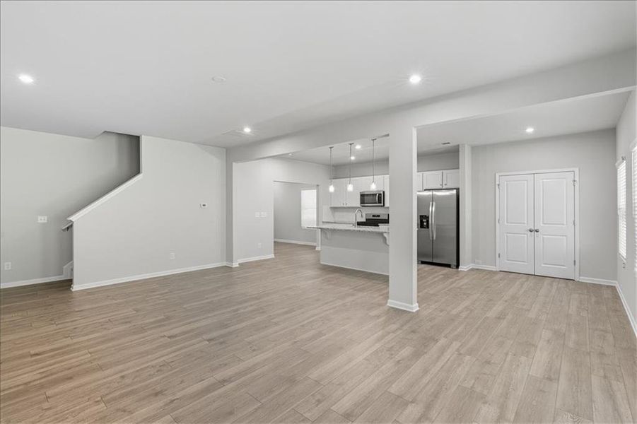 Spacious, unfurnished interior of a new home in Park Center Pointe, Mableton (Image 14).