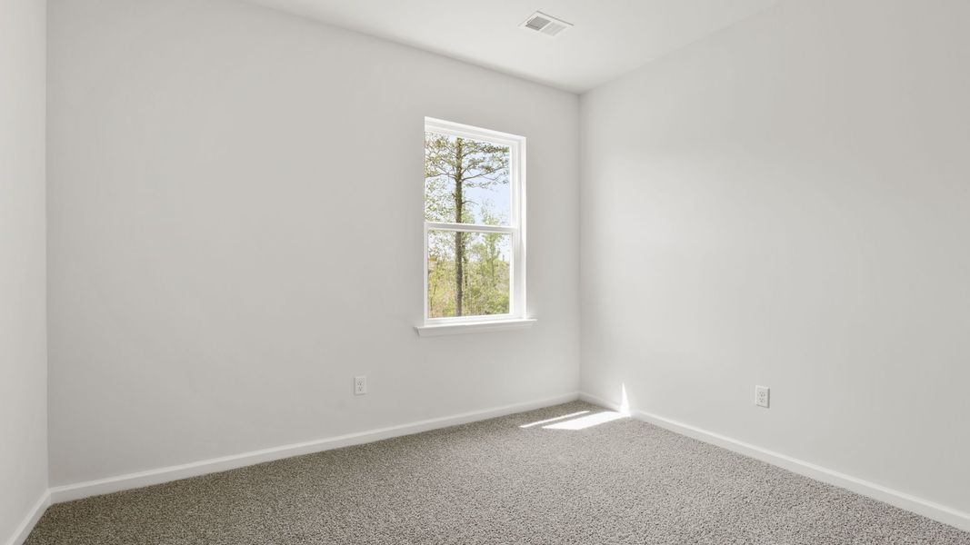 Spacious, unfurnished interior of a new home in Spring Ridge, Anderson (Image 24).