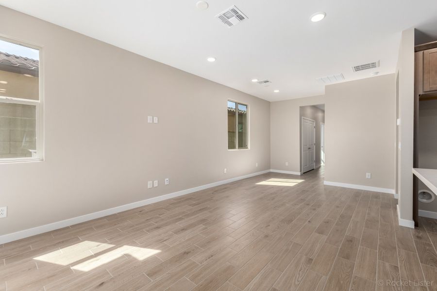 Spacious, unfurnished interior of a new home in Mira Vista at Victory, Buckeye (Image 7). Spacious, unfurnished interior of a new home in Mira Vista at Victory, Buckeye (Image 7).