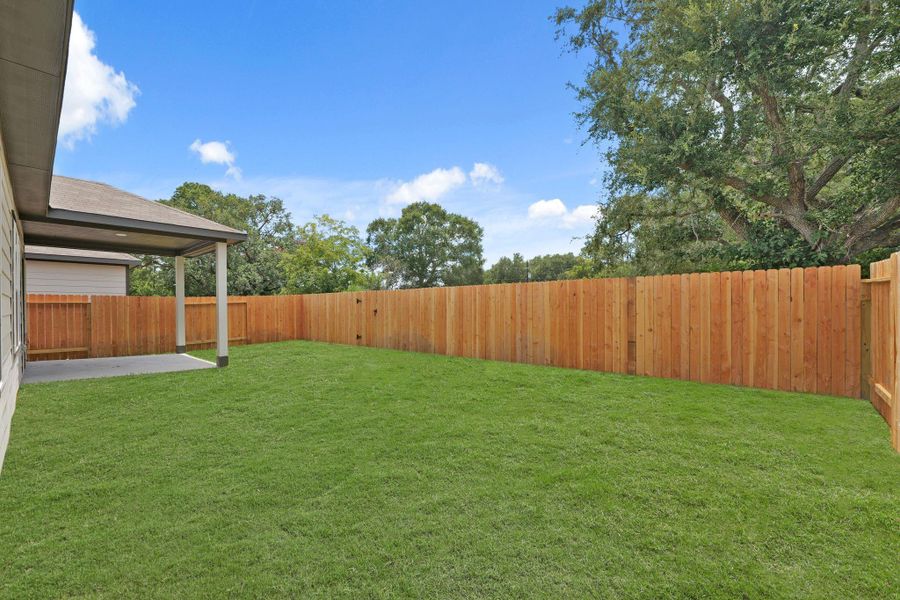 Exterior details and patio area of a home in Russell Ranch, Bay City (Image 3).