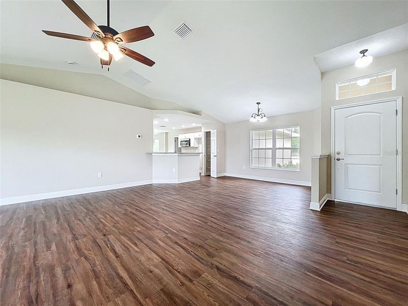 Spacious, unfurnished interior of a new home in , Dunnellon (Image 36).