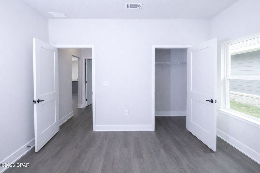 Spacious, unfurnished interior of a new home in Parkbrook, Panama City (Image 15).