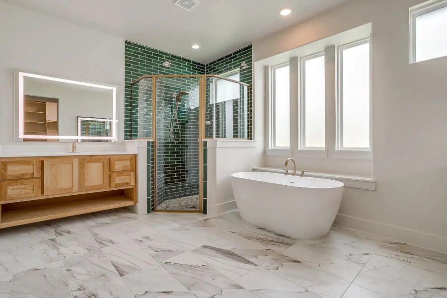 Representative furnished interior of a home built from the The Colin by Elmwood Custom Homes in Aledo Heights, Aledo (Image 28).
