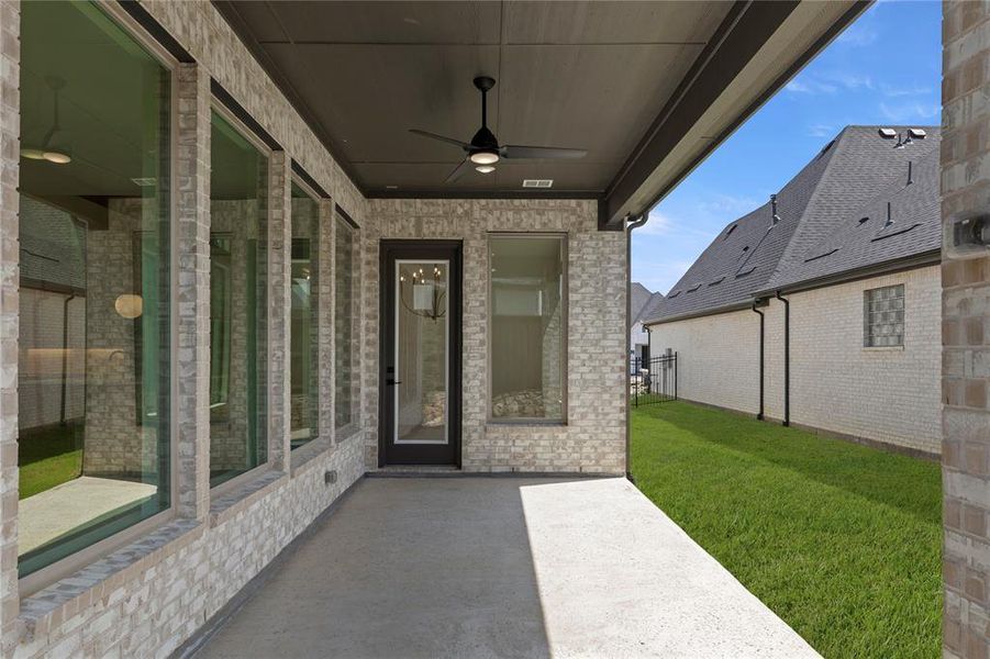 Exterior details and patio area of a home in Windsong Ranch – 61′, Prosper (Image 3). Exterior details and patio area of a home in Windsong Ranch – 61′, Prosper (Image 3).