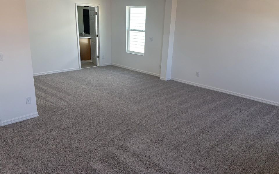 Spacious and Relaxing Primary Bedroom in Central Florida Home