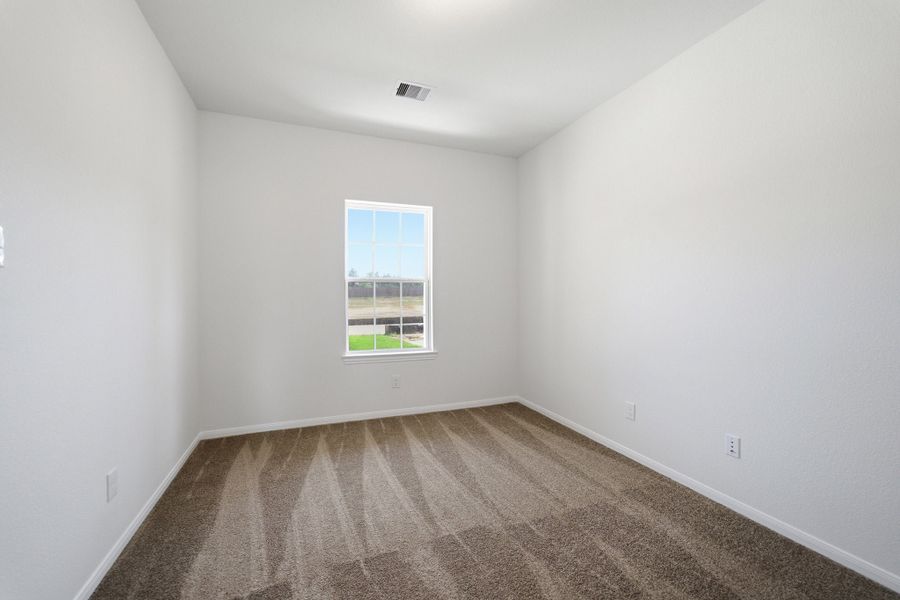 Spacious, unfurnished interior of a new home in Magnolia Springs, Montgomery (Image 25).