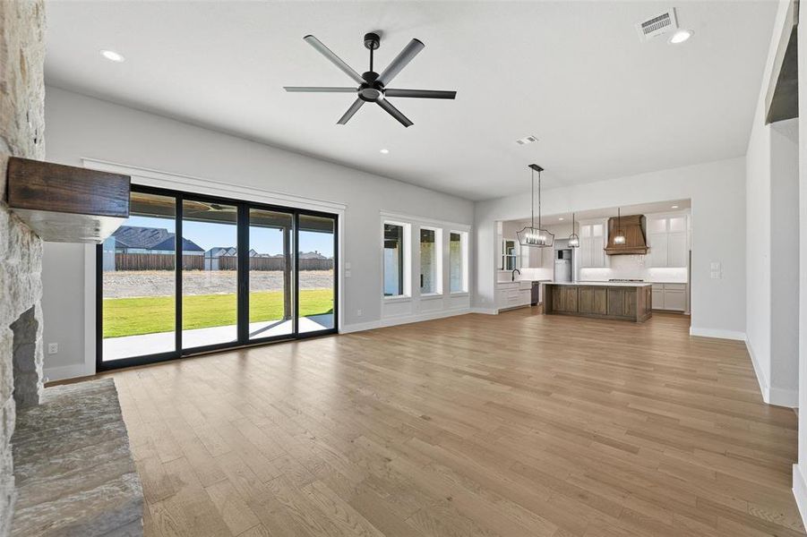 Spacious, unfurnished interior of a new home in Aledo Heights - Aledo ISD, Aledo (Image 30). Spacious, unfurnished interior of a new home in Aledo Heights - Aledo ISD, Aledo (Image 30).