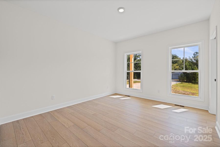 Spacious, unfurnished interior of a new home in , Smyrna (Image 18).