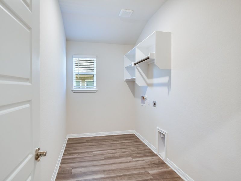 Spacious, unfurnished interior of a new home in Butler Farms - Boulevard Collection, Liberty Hill (Image 9).