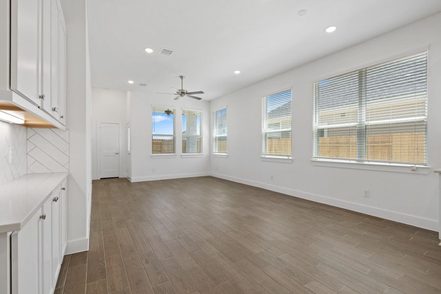 Spacious, unfurnished interior of a new home in Emory Glen, Magnolia (Image 18).