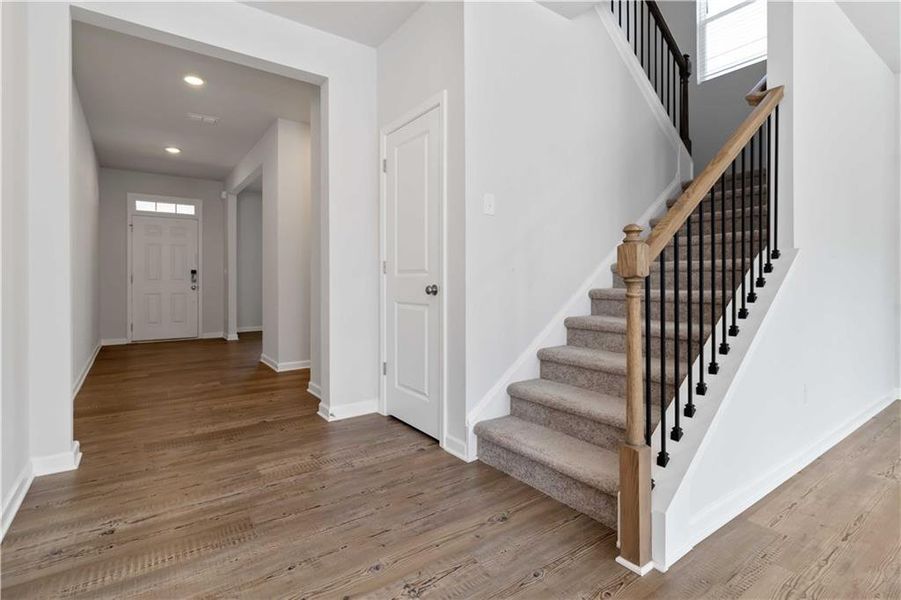 Spacious, unfurnished interior of a new home in , Atlanta (Image 21).