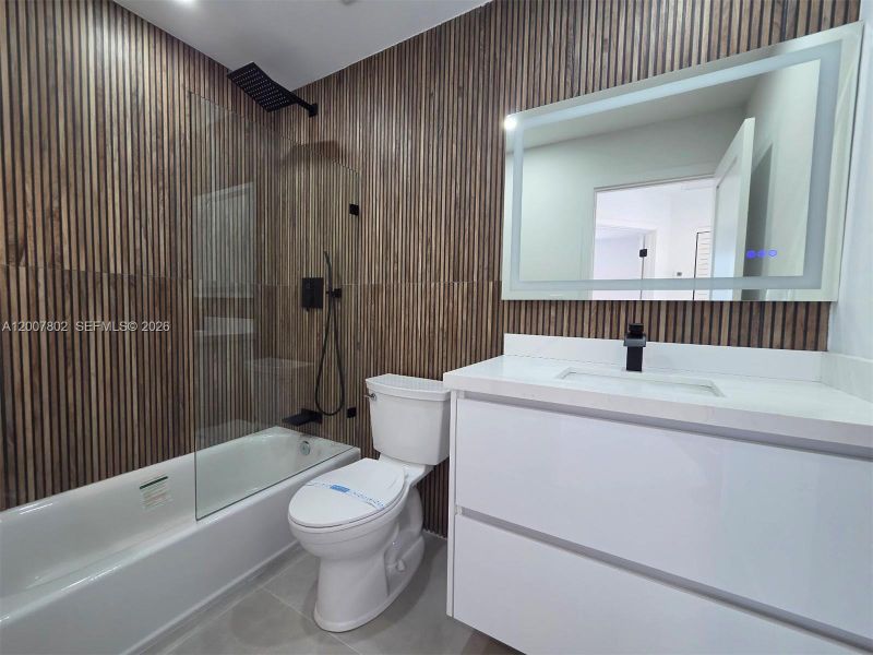 Furnished interior view inside a new home in , West Palm Beach (Image 10).
