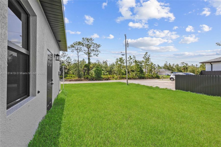 Exterior details and patio area of a home in , Lehigh Acres (Image 18).