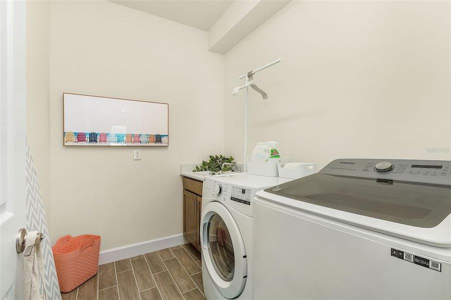 Close-up of interior finishes inside a home in , Cape Coral (Image 19). Close-up of interior finishes inside a home in , Cape Coral (Image 19).