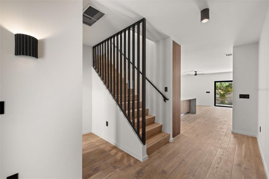 Spacious, unfurnished interior of a new home in , Sarasota (Image 27). Spacious, unfurnished interior of a new home in , Sarasota (Image 27).