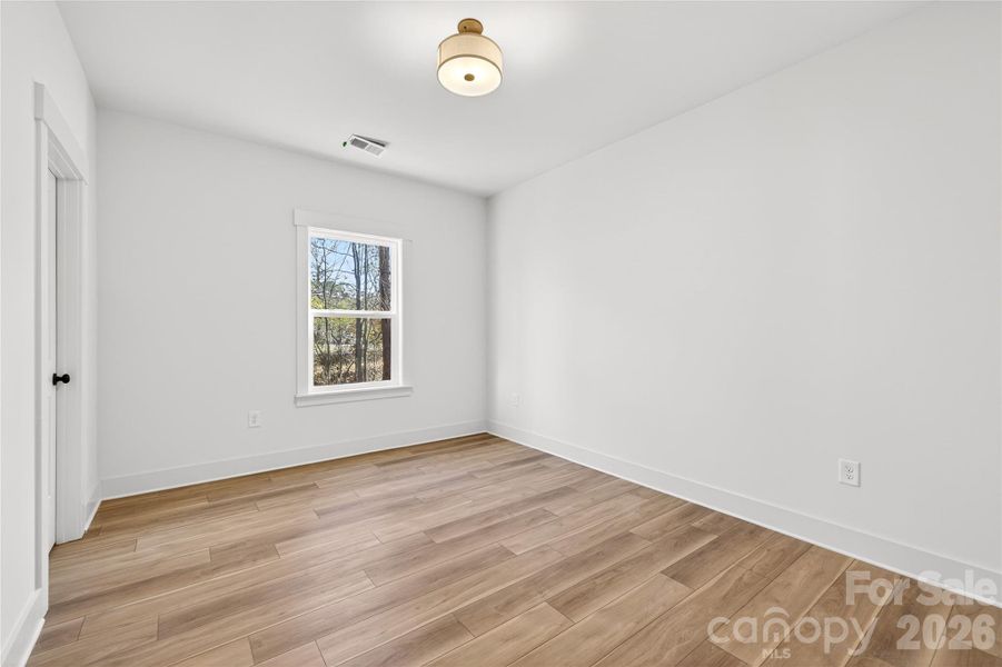 Spacious, unfurnished interior of a new home in , Charlotte (Image 20).