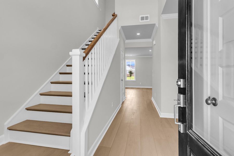 Spacious, unfurnished interior of a new home in , Summerville (Image 14).
