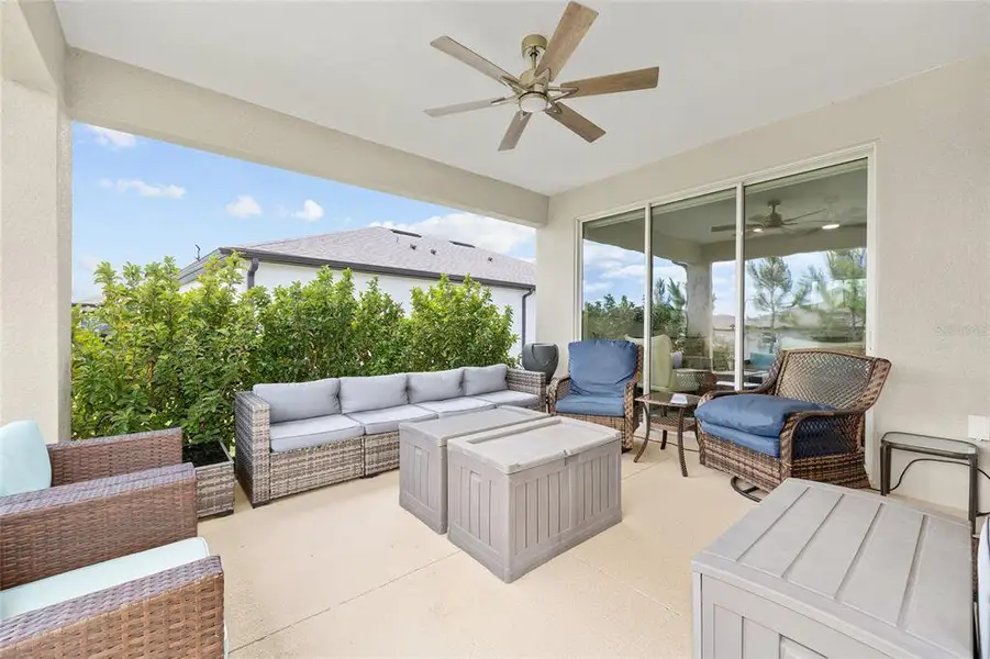 Exterior details and patio area of a home in , Ocala (Image 4).