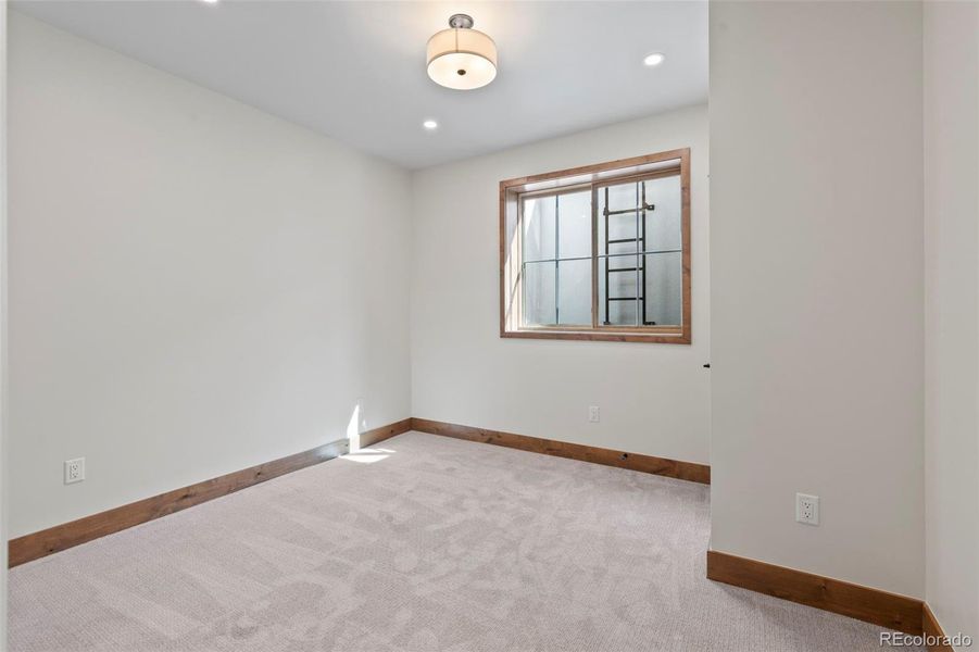 Spacious, unfurnished interior of a new home in , Breckenridge (Image 37). Spacious, unfurnished interior of a new home in , Breckenridge (Image 37).