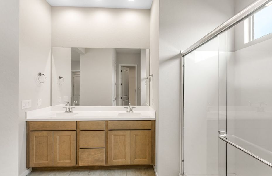 Furnished interior view inside a new home in Jorde Farms, Queen Creek (Image 9).