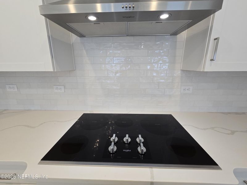 Furnished interior view inside a new home in Hyland Trail, Middleburg (Image 12).