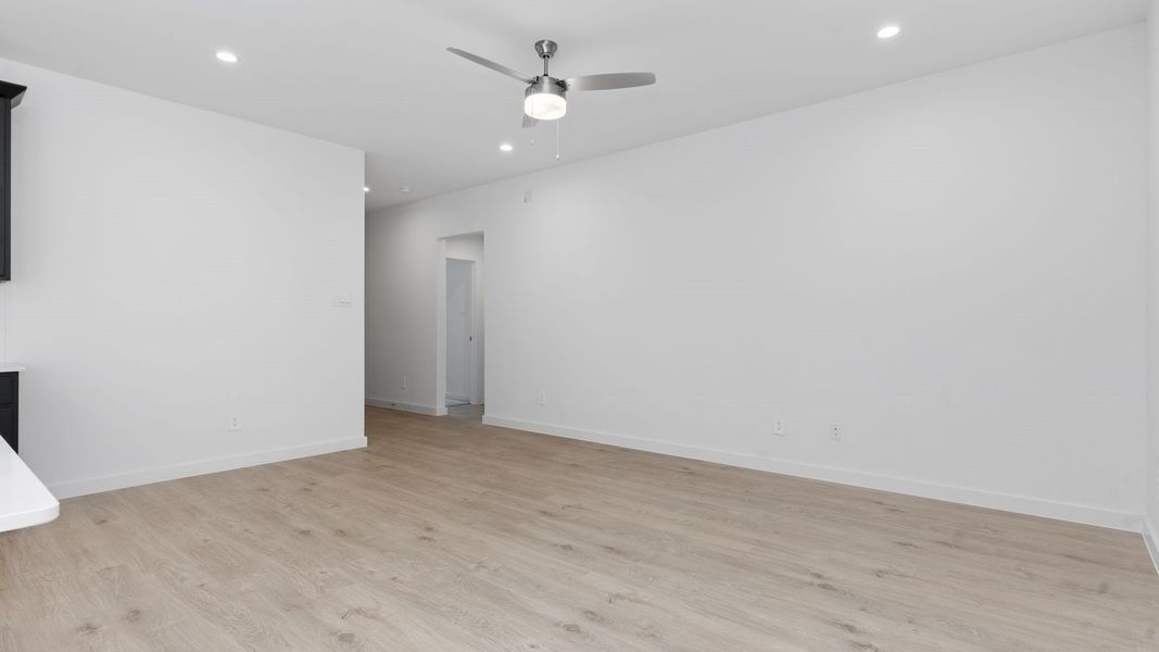 Spacious, unfurnished interior of a new home in Sorrento, Richmond (Image 15).