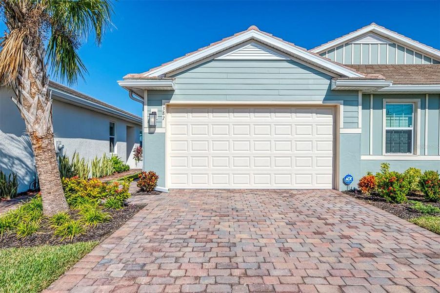 Front exterior of a new home in , Venice, FL, highlighting curb appeal (Image 2).