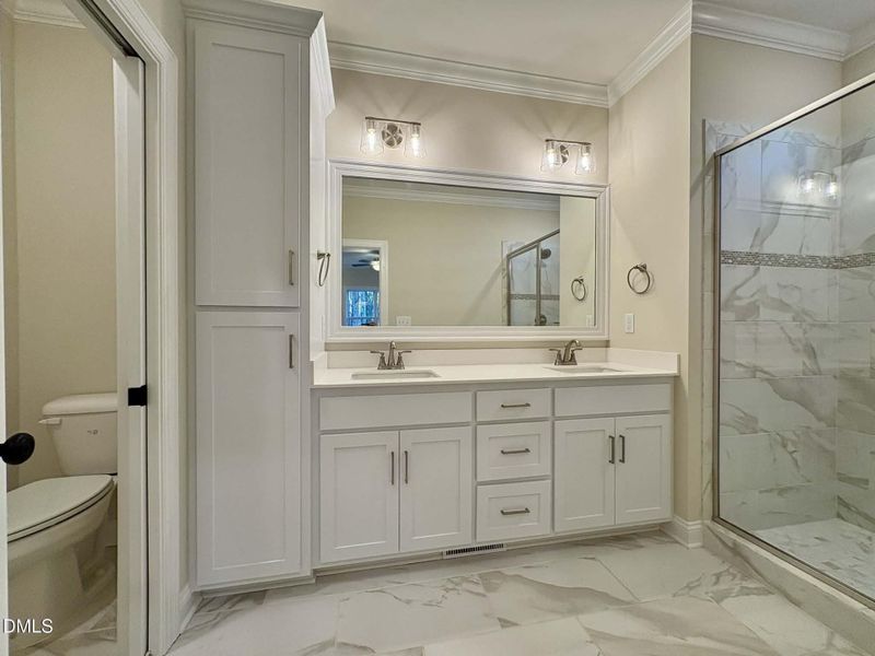 9733f4a4-5cac-4704-9812-e1db30c59066