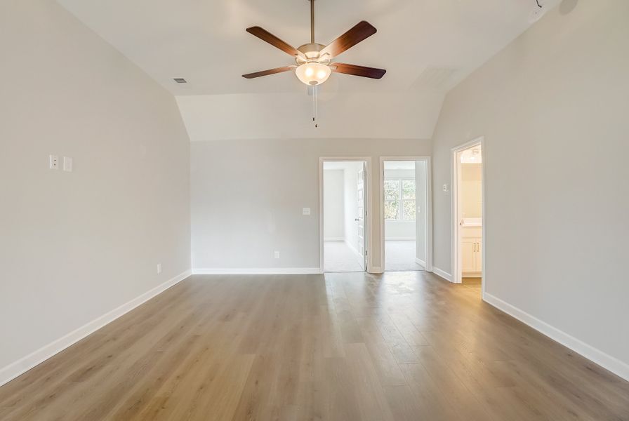 Representative unfurnished interior of a home built from the Tahoe by Parkside Builders in Anderson Park, Hendersonville (Image 43). Representative unfurnished interior of a home built from the Tahoe by Parkside Builders in Anderson Park, Hendersonville (Image 43).