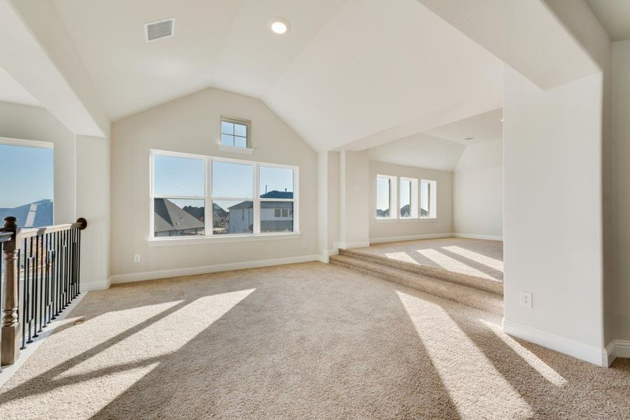 Spacious, unfurnished interior of a new home in Somercrest, Midlothian (Image 34).