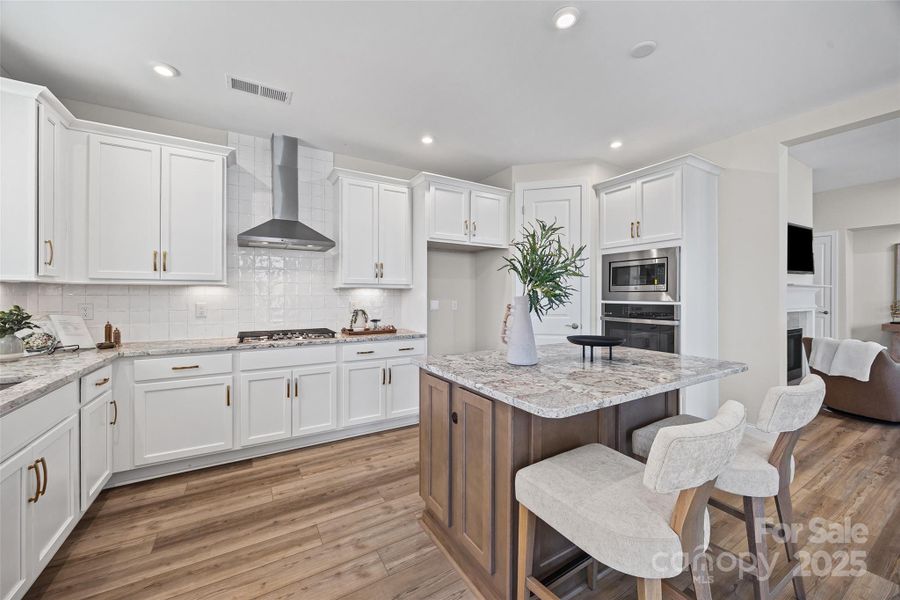 Furnished interior view inside a new home in Handsmill on Lake Wylie, York (Image 16).
