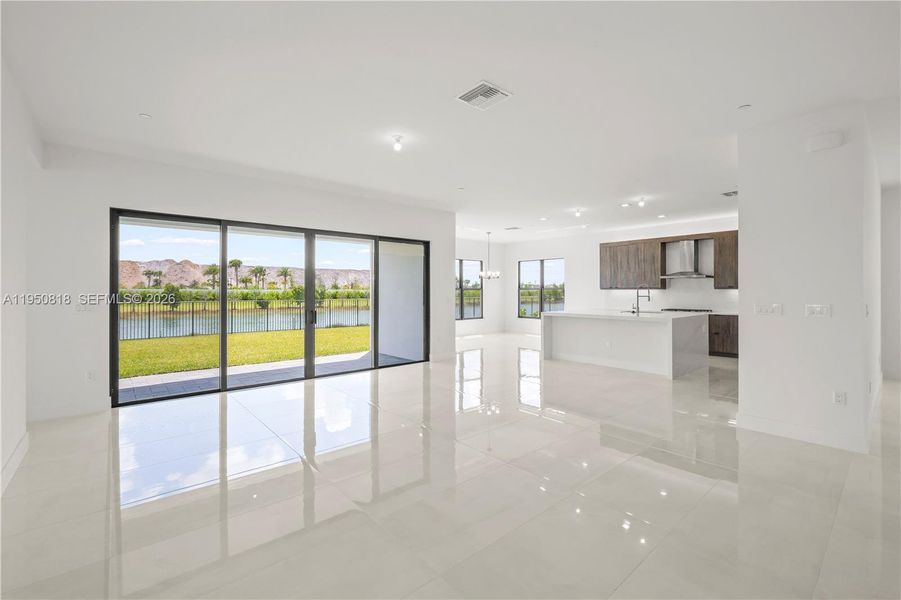Spacious, unfurnished interior of a new home in , Palm Beach Gardens (Image 45). Spacious, unfurnished interior of a new home in , Palm Beach Gardens (Image 45).
