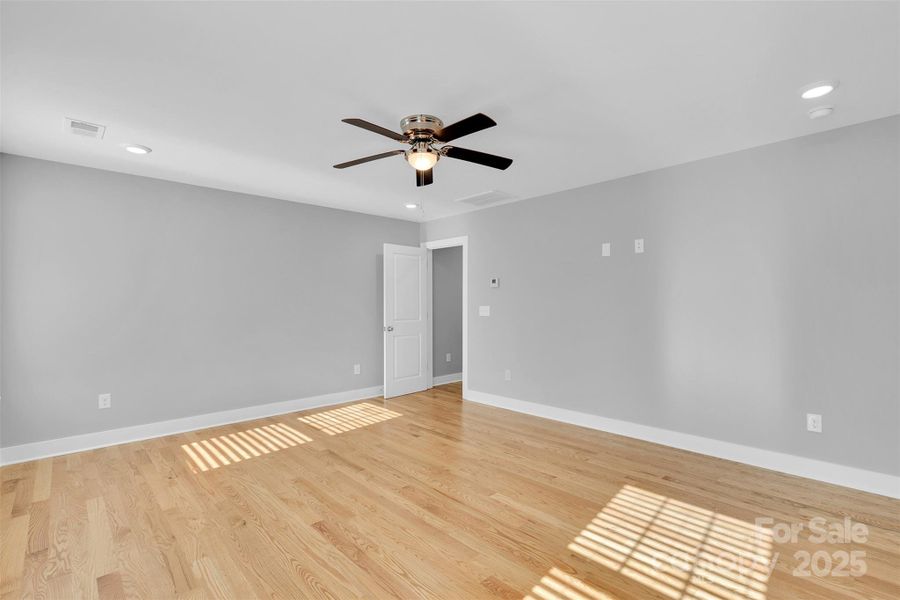 Spacious, unfurnished interior of a new home in , Charlotte (Image 26).
