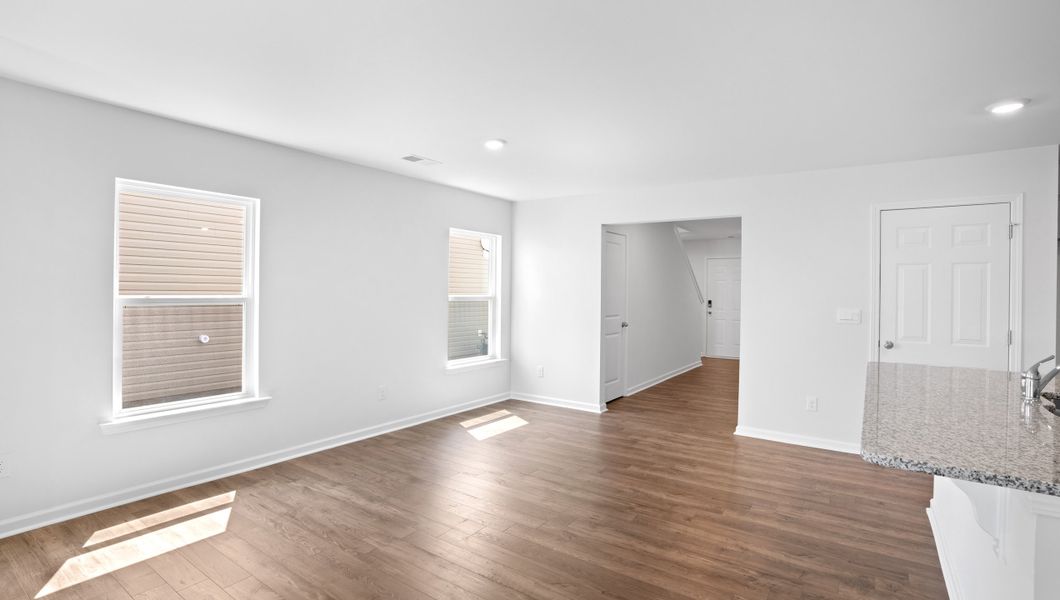 Spacious, unfurnished interior of a new home in Harrier Point, Woodruff (Image 14).