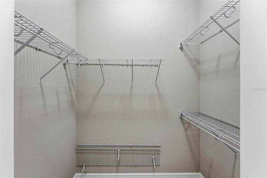 Spacious, unfurnished interior of a new home in , Citrus Springs (Image 55).