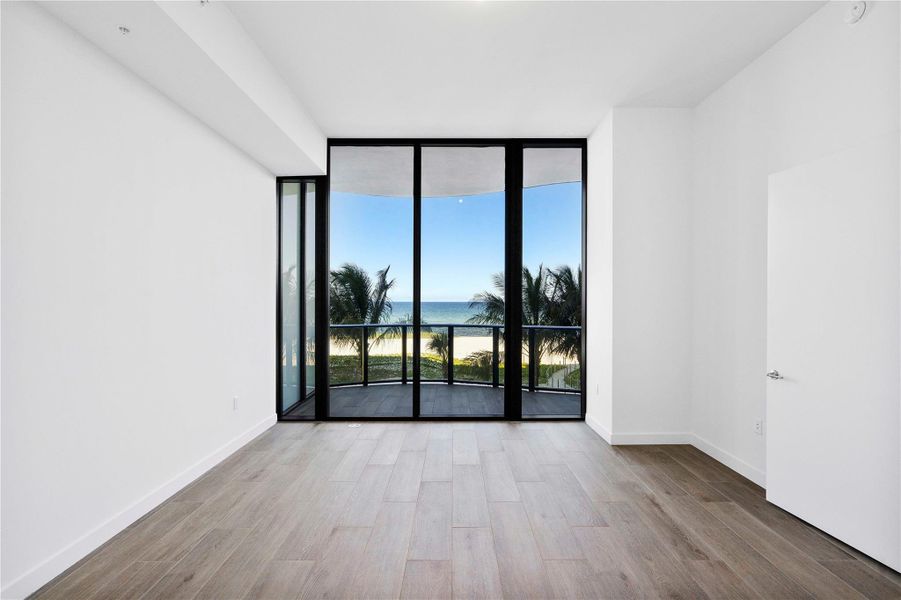 Spacious, unfurnished interior of a new home in Casamar, Pompano Beach (Image 40). Spacious, unfurnished interior of a new home in Casamar, Pompano Beach (Image 40).