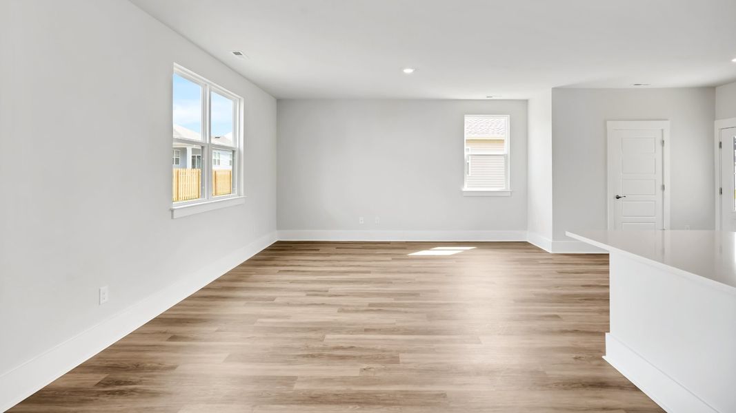 Spacious, unfurnished interior of a new home in Bella Point, Bolivia (Image 18). Spacious, unfurnished interior of a new home in Bella Point, Bolivia (Image 18).