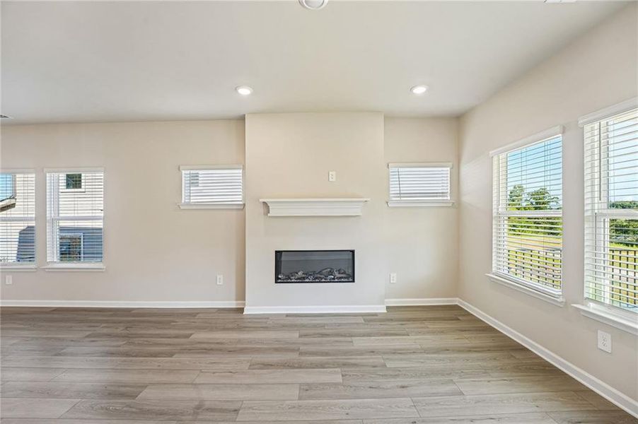 Spacious, unfurnished interior of a new home in Hemingway - Reserve Series, Cumming (Image 55).