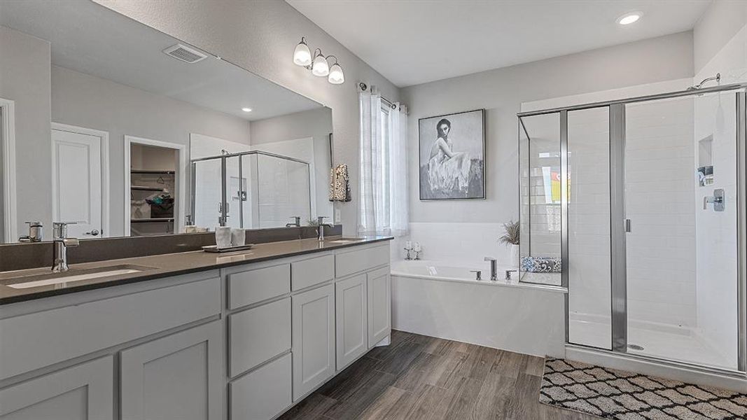 Furnished interior view inside a new home in Eden Ranch, Arlington (Image 20). Furnished interior view inside a new home in Eden Ranch, Arlington (Image 20).