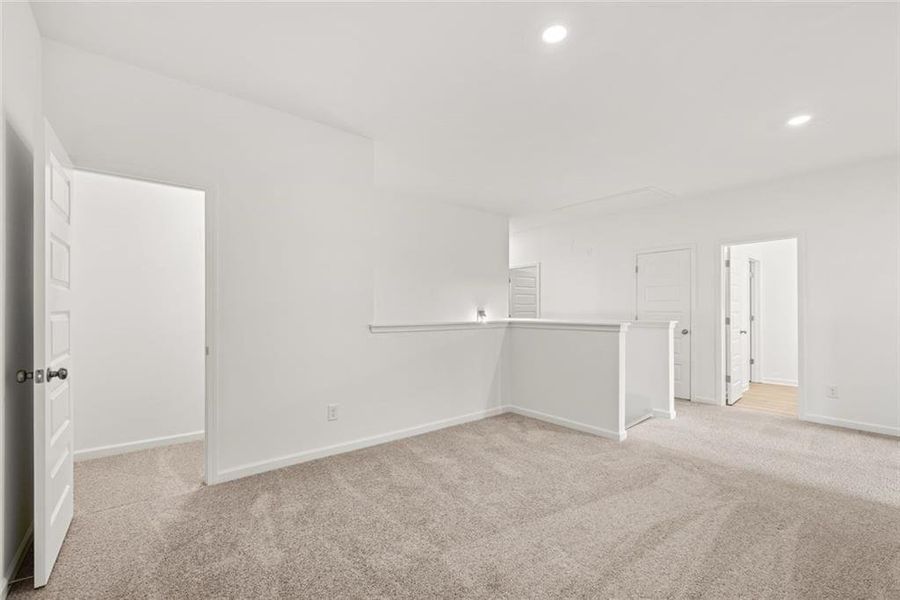 Spacious, unfurnished interior of a new home in , Loganville (Image 13).
