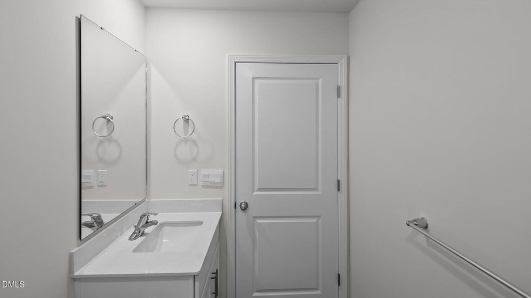 6-web-or-mls-_DSC0305 6-web-or-mls-_DSC0305