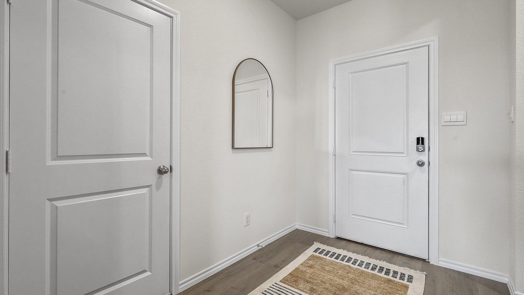 Spacious, unfurnished interior of a new home in Wildwood, Royse City (Image 20).