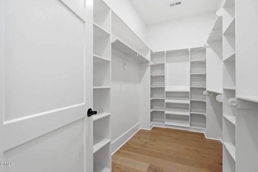 25-web-or-mls-dsc06580