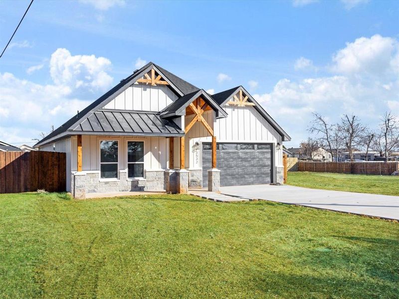 Front exterior of a new home in , Fort Worth, TX, highlighting curb appeal (Image 22).