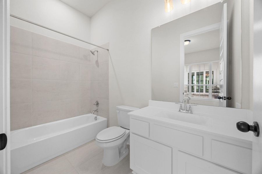 Furnished interior view inside a new home in Santa Rita Ranch, Santa Rita Ranch (Image 10).