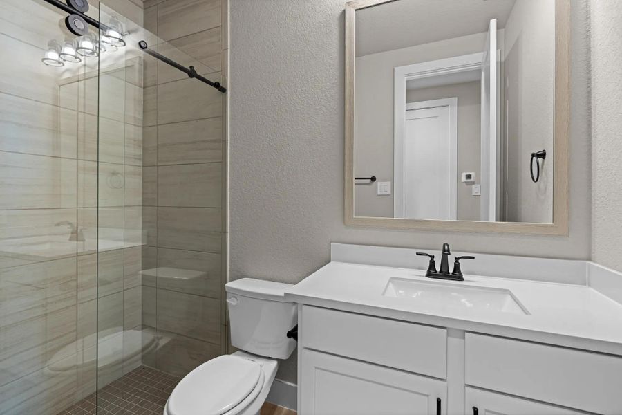 Gallatin A full bath