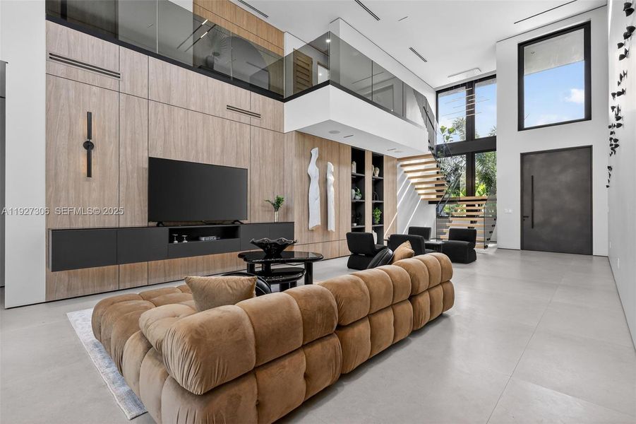 Image 63 of a home in .