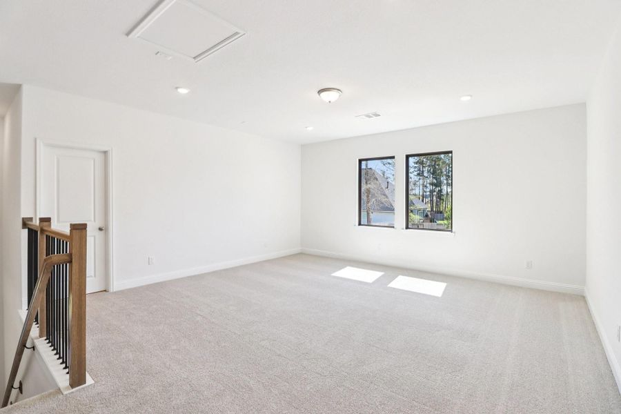 Spacious, unfurnished interior of a new home in Evergreen 60', Conroe (Image 26).