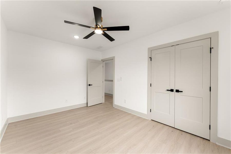 Spacious, unfurnished interior of a new home in , Jefferson (Image 40).